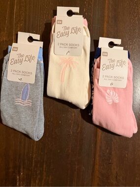 NEW “The Easy Life” (3) Packs of Women's Tropical Surf Theme Socks -  2 per Pack